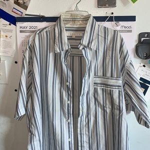 Large Perry Ellis casual shirt